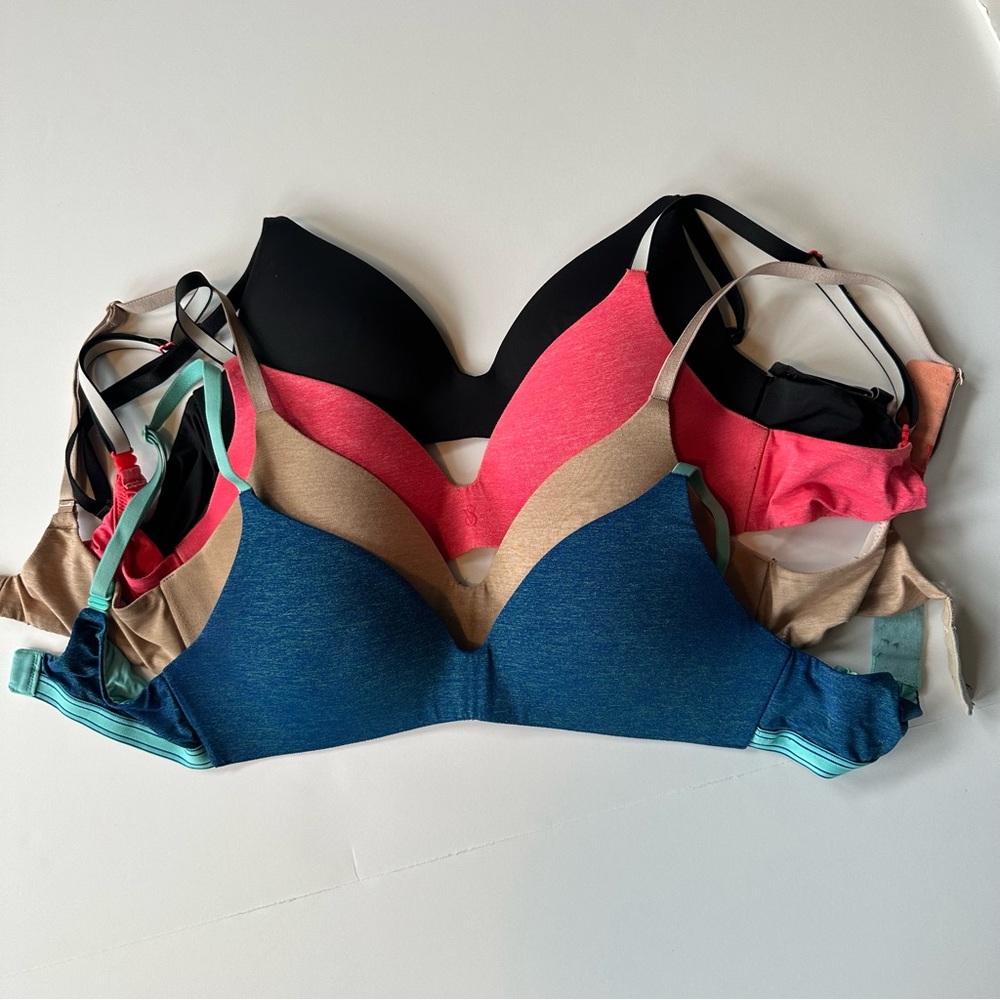 Victoria’s Secret Wireless T-Shirt Bras Set of 4